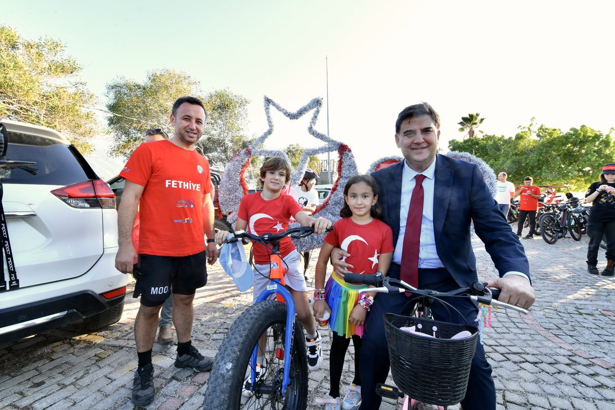 Fethiye'de Cumhuriyet Coşkusu Bisiklet Turu ile Yaşandı