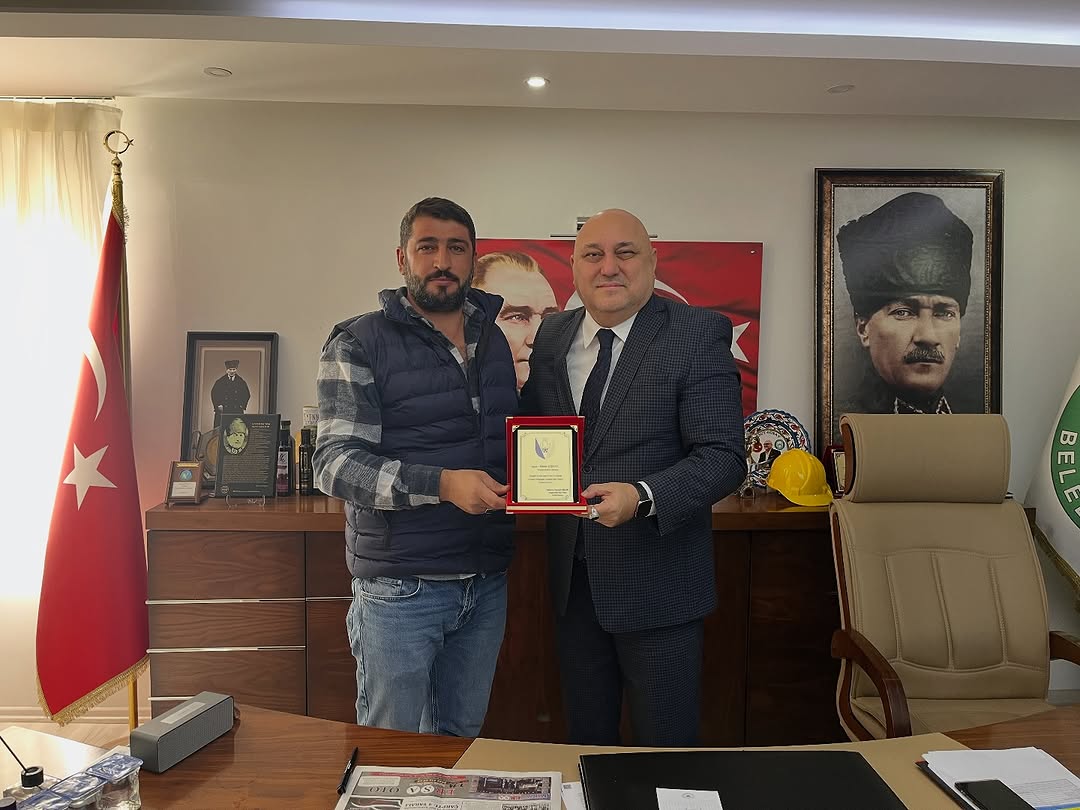 Yatağan Enerji Spor Kulübü Başkanı'ndan Belediye Başkanı'na Plaketli Teşekkür