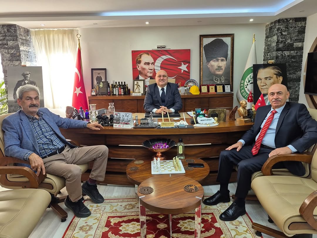 Muğla Büyükşehir Belediyesi Daire Başkanı, Yatağan Belediye Başkanı'nı Ziyaret Etti