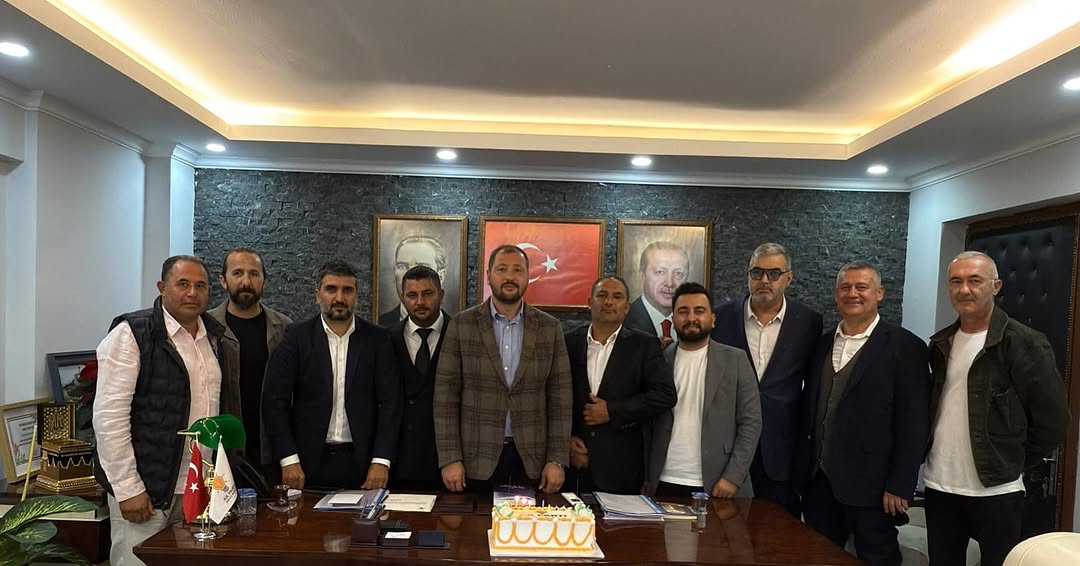 Eski AK Parti Bodrum Yönetimi Muğla İl Başkanlığını Ziyaret Etti