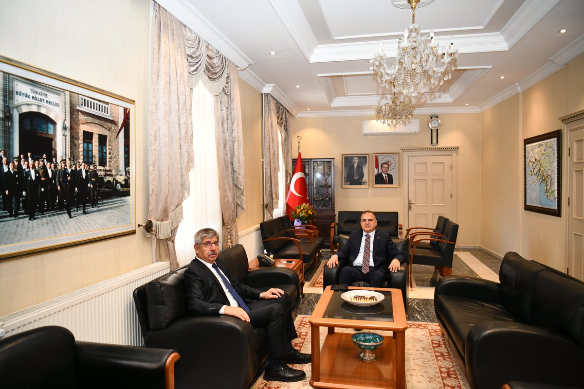 Muğla Valisi Akbıyık, Üniversite Rektörü Kaçar'ı Makamında Ağırladı