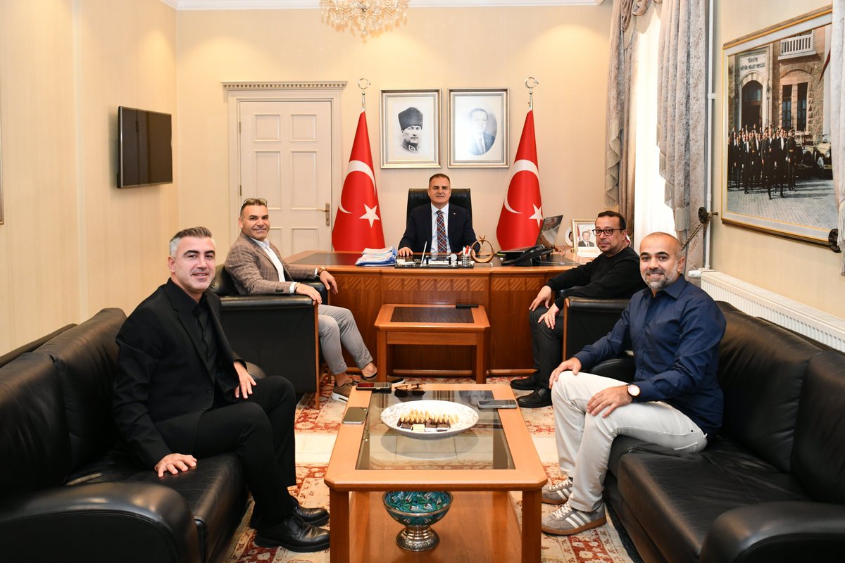 Muğla Valisi Akbıyık, STK Temsilcileri ile Bir Araya Geldi