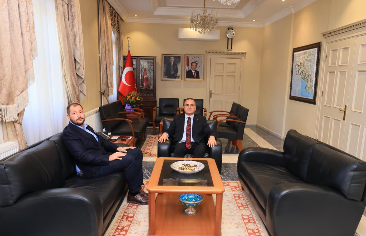 Muğla Valisi Dr. İdris Akbıyık, AK Parti İl Başkanı'nın Ziyaretini Kabul Etti