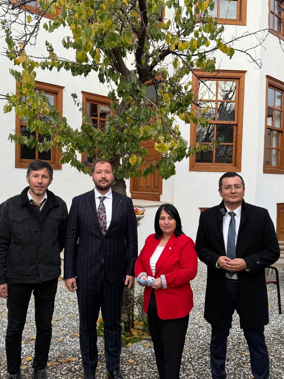 AK Parti Muğla İl Başkanı, Dünya Engelliler Günü'nde Tip 1 Diyabetliler Derneği'ni Ziyaret Etti