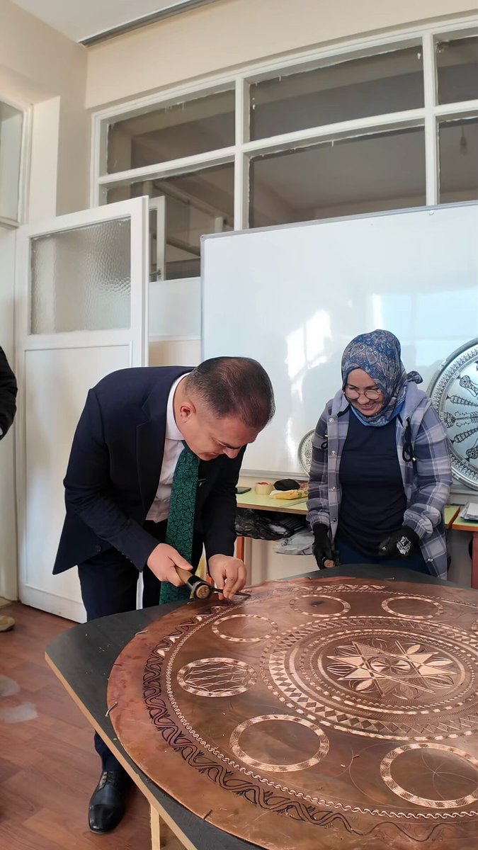 Muğla'da Bakır El Nakış İşçiliği Kursu ve Esen Park'ta İncelemeler