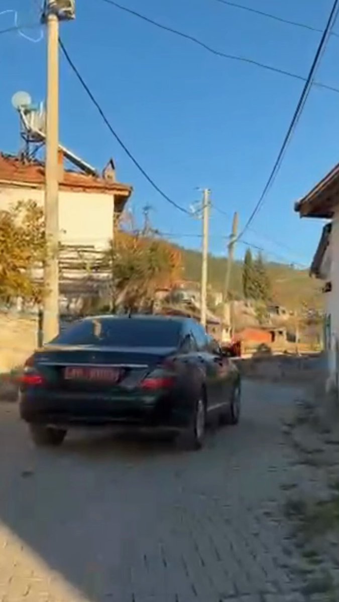 Muğla Valisi Dr. İdris Akbıyık, Nebiler Mahallesi'nde Vatandaşları Ziyaret Etti