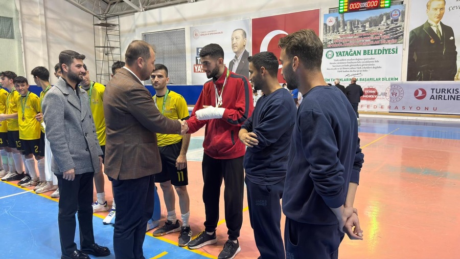 AK Parti Muğla İl Başkanı Cengizhan Güngör, Yatağan'daki Hokey Lig Ödül Törenine Katıldı