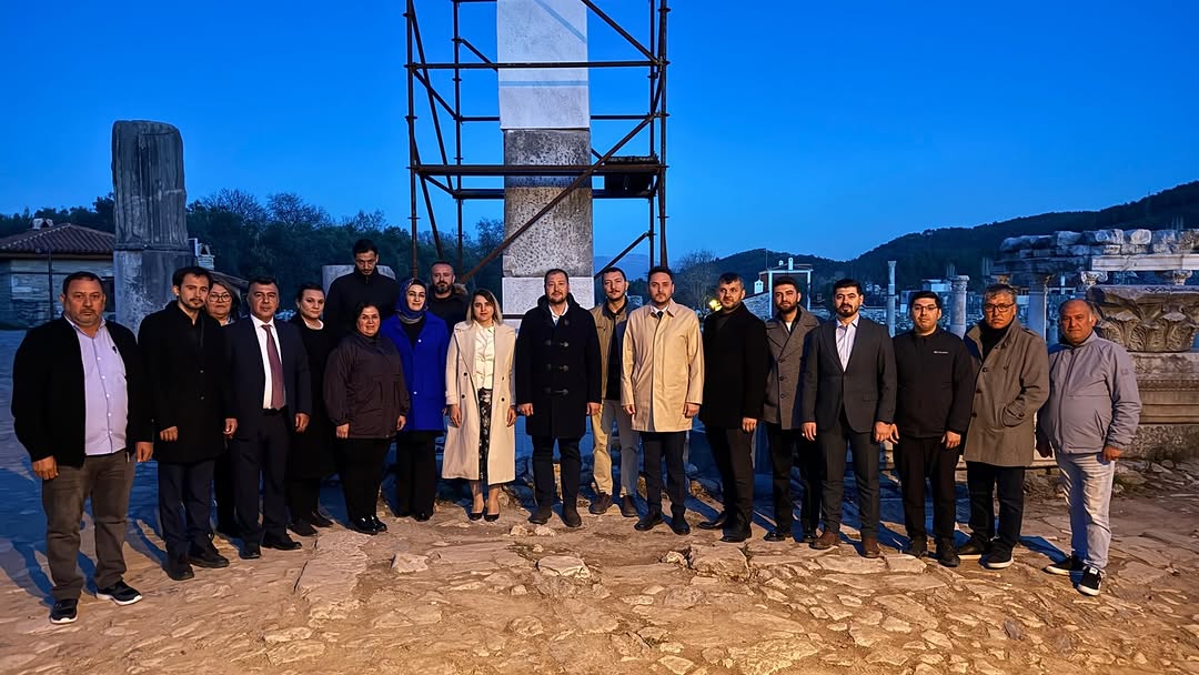 AK Parti Muğla İl Başkanlığı Stratonikeia Antik Kenti'ni Ziyaret Etti