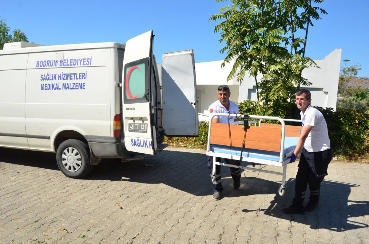 Bodrum Belediyesi, Yatağa Bağımlı Vatandaşlara Medikal Malzeme Desteği Sağlıyor