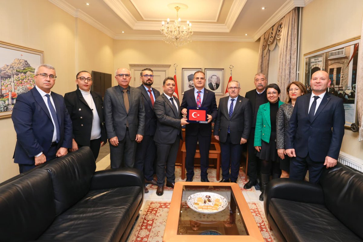 Sendika Temsilcileri Muğla Valisi Dr. İdris Akbıyık'ı Ziyaret Etti