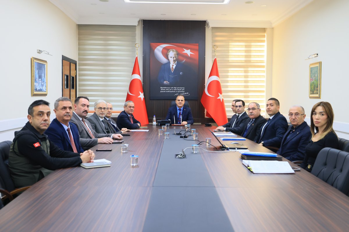 Muğla Valisi Akbıyık Başkanlığında Muğla Vakfı Yönetim Kurulu Toplantısı Gerçekleştirildi