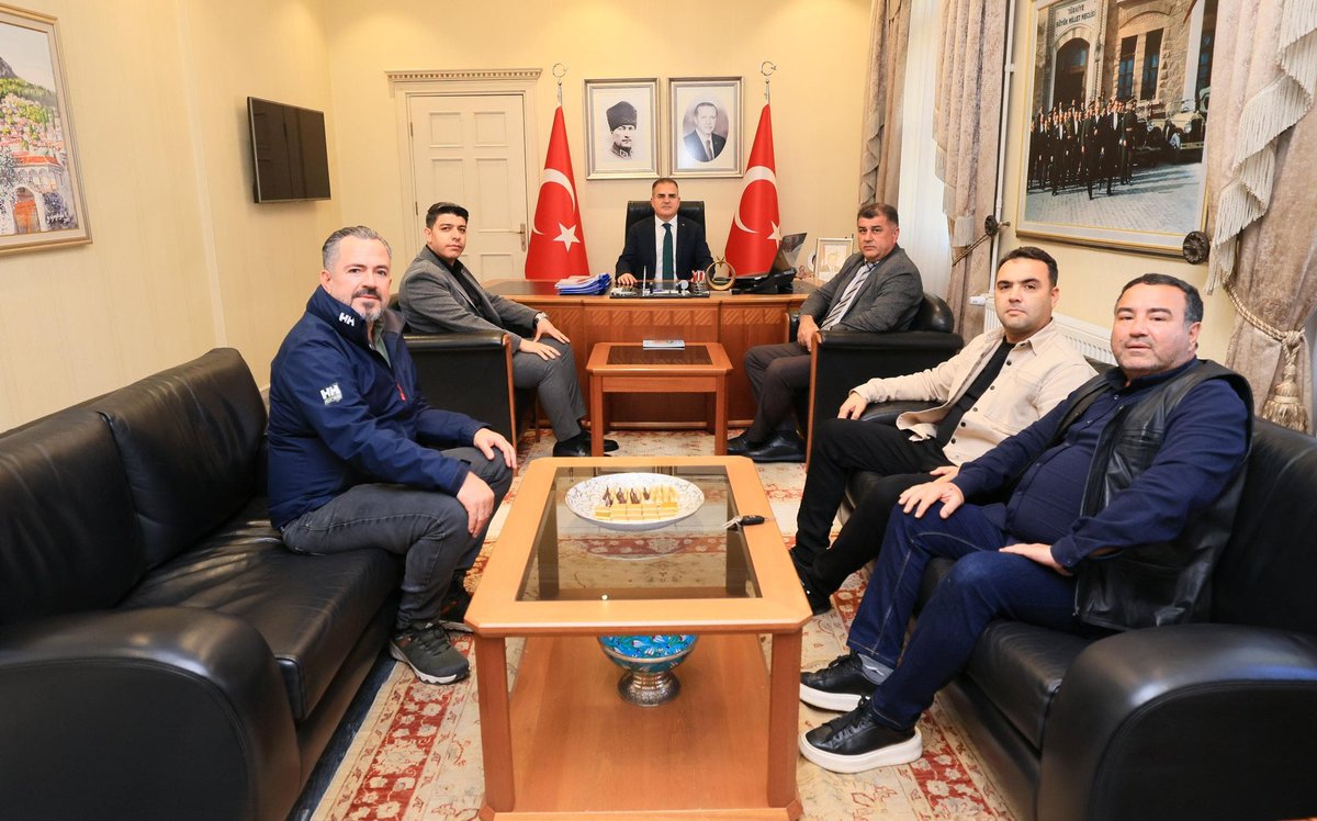 Marmaris Şoförler Odası ve Sektör Temsilcileri Muğla Valisi Akbıyık'ı Ziyaret Etti