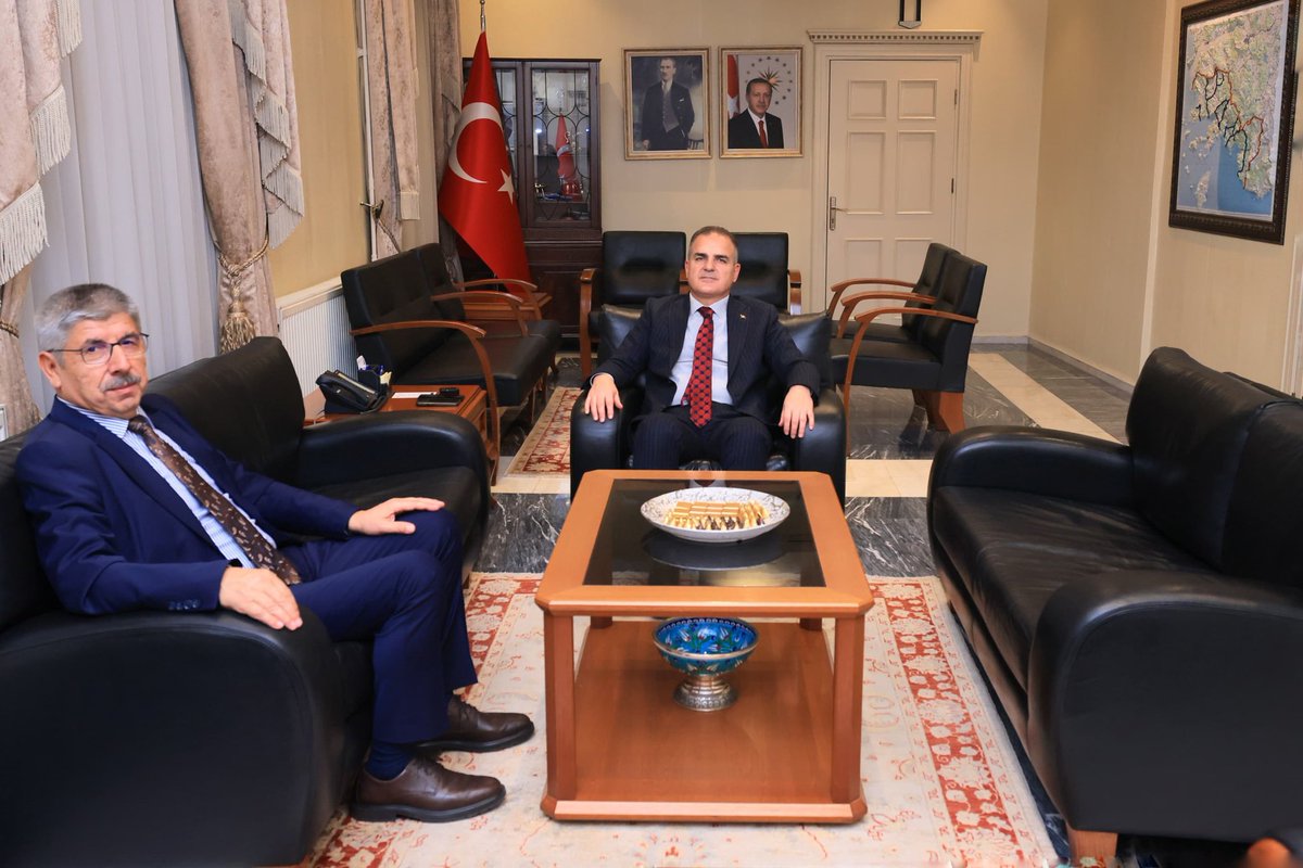 Muğla Sıtkı Koçman Üniversitesi Rektörü Vali Akbıyık'ı Ziyaret Etti