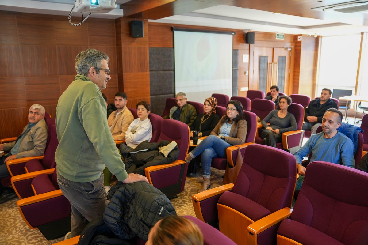 Fethiye'de İş Dünyası Yapay Zeka ile Tanıştı: FTSO Akademi'den Verimlilik Odaklı Eğitim