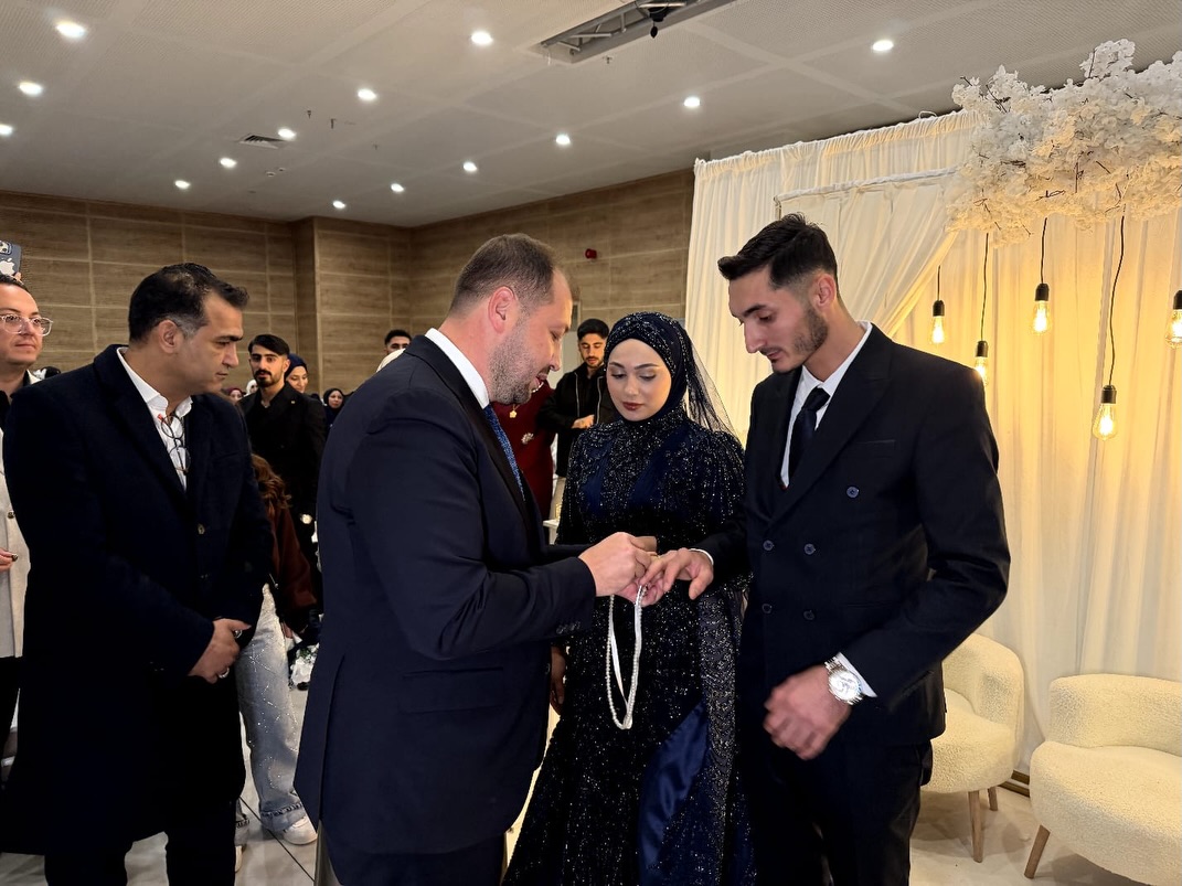 AK Parti Muğla İl Başkanı Cengizhan Güngör, Yönetim Kurulu Üyeleriyle Nişan Törenine Katıldı