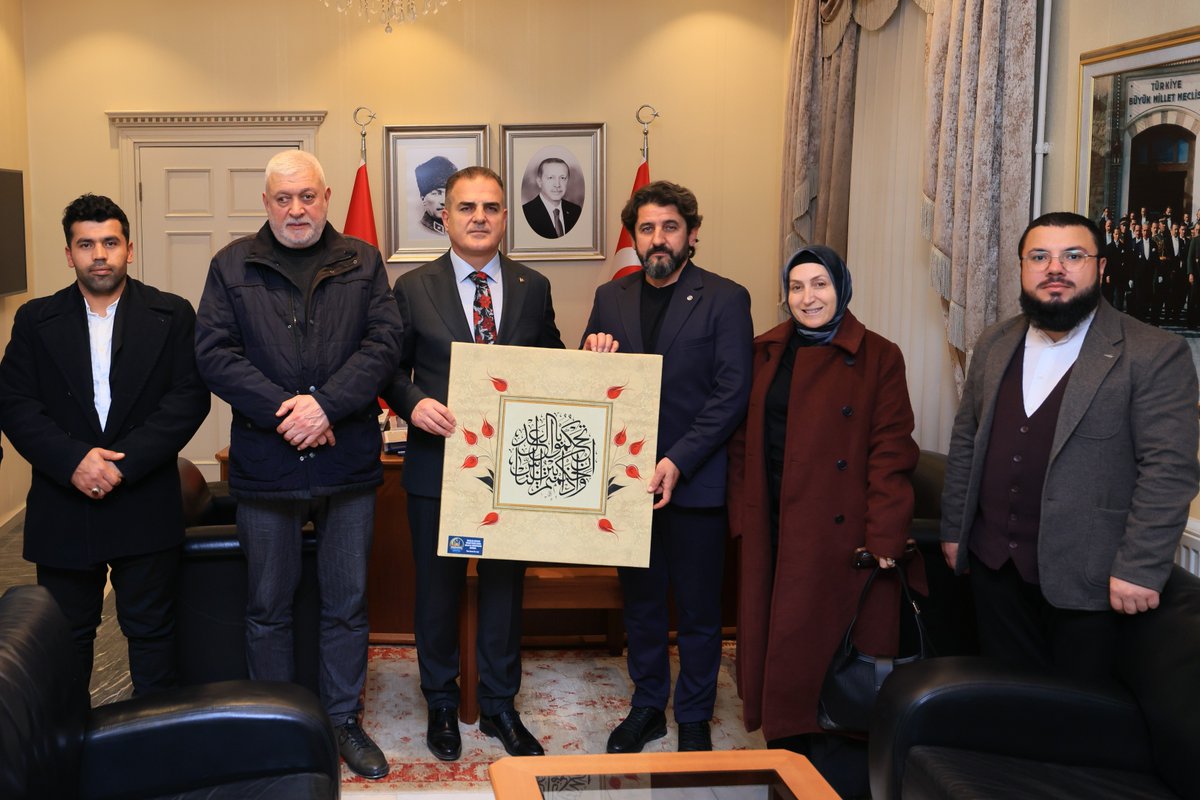 Marmaris Merkez Camileri Dernek Başkanı Vali İdris Akbıyık'ı Ziyaret Etti