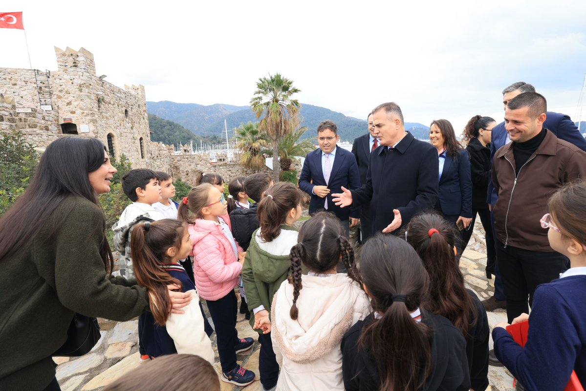 Muğla Valisi Dr. İdris Akbıyık, Marmaris'teki Tarihi Mekanları İnceledi