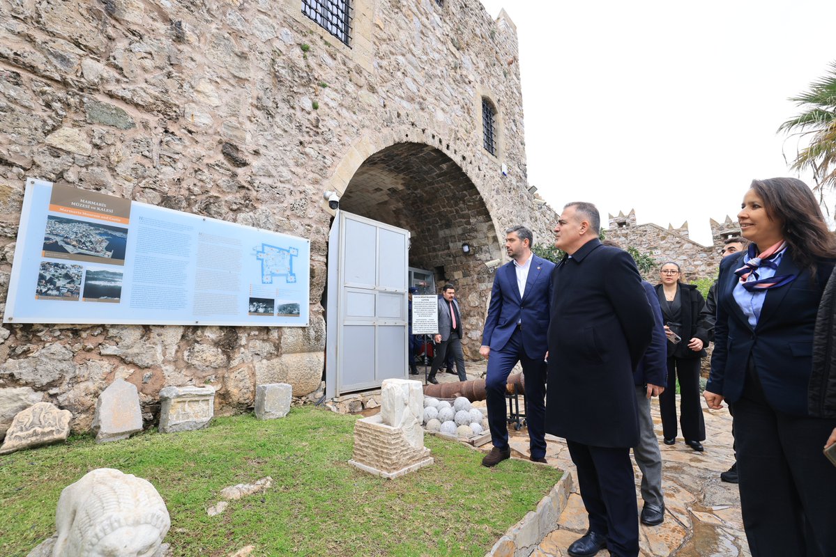 Muğla Valisi Dr. İdris Akbıyık, Marmaris'teki Tarihi Mekanları İnceledi