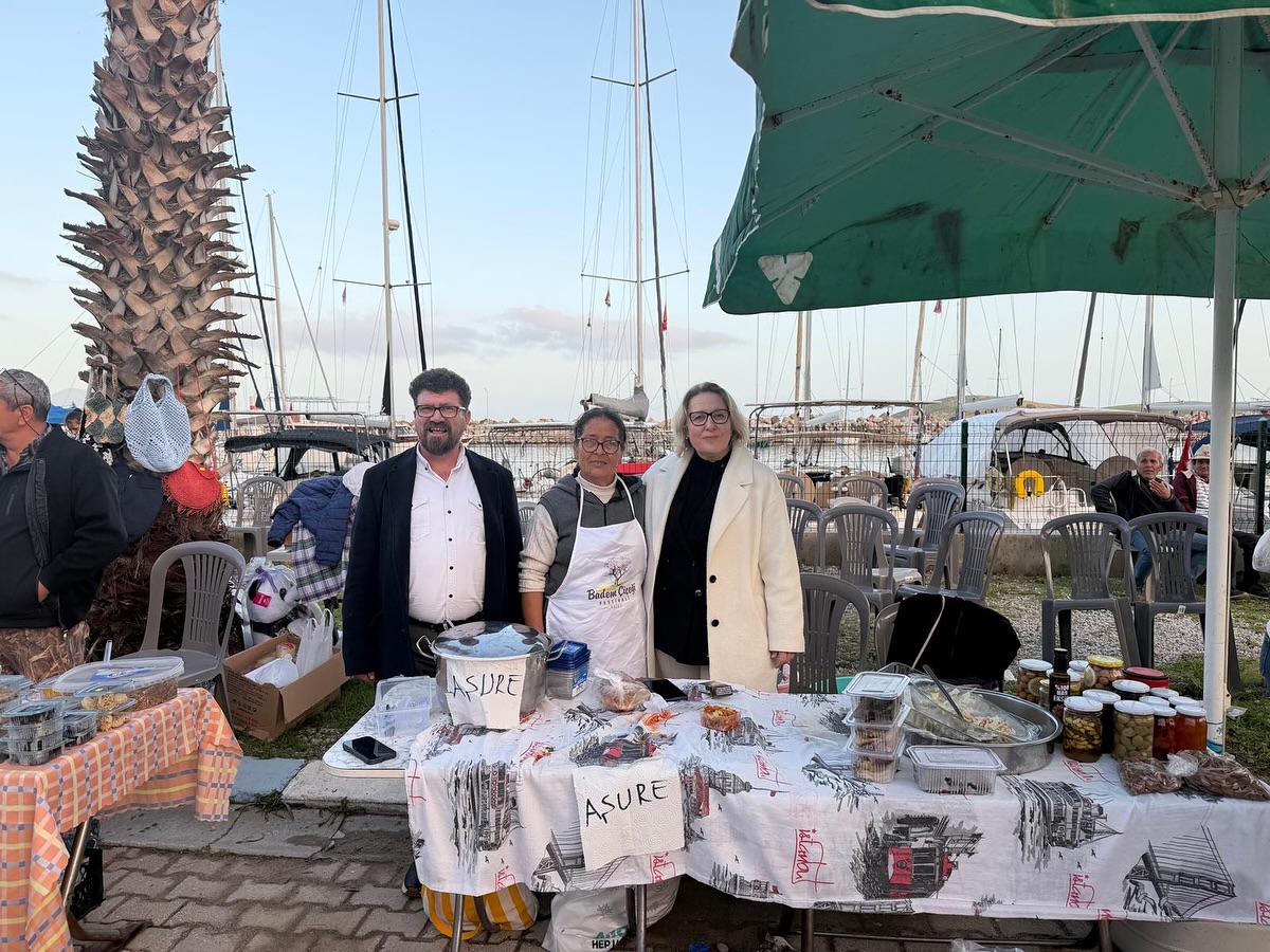 Datça'da Badem Çiçeği Festivali Coşkusu