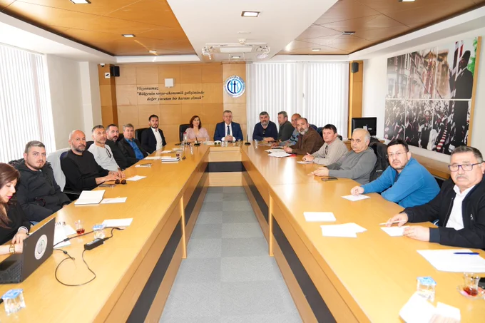 Fethiye'de Araç Kiralama Sektörü İçin Yönetmelik Taslağı Değerlendirildi