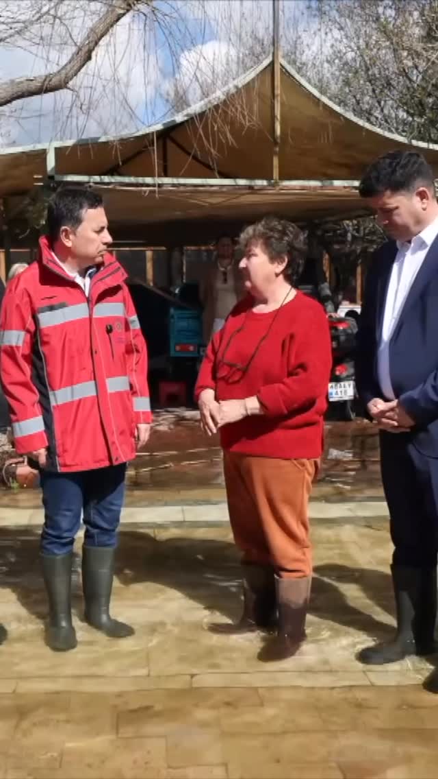 Muğla'da Su Baskını Sonrası Büyükşehir Belediyesi Sahada