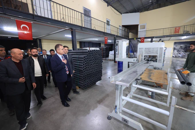 Muğla Valisi Dr. İdris Akbıyık Seydikemer'de Esnaf Ziyareti Gerçekleştirdi