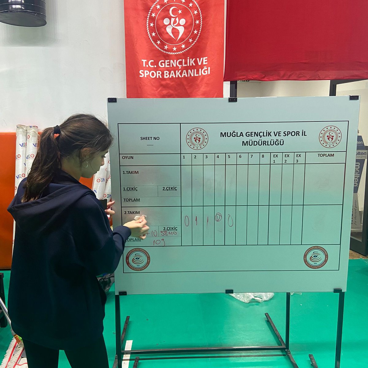 Köyceğiz’de Ata’yı Anma Floor Curling Turnuvası Düzenlendi