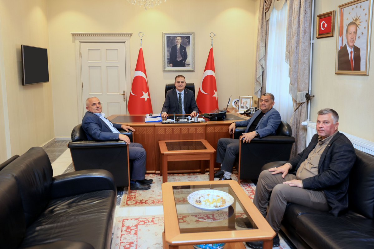 Muğla İli Muhtarlar Federasyonu Başkanı ve Muhtarlardan Vali Ziyareti