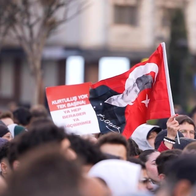 Muğla'da CHP'li Kalabalık Saraçhane Meydanı'nda Toplandı