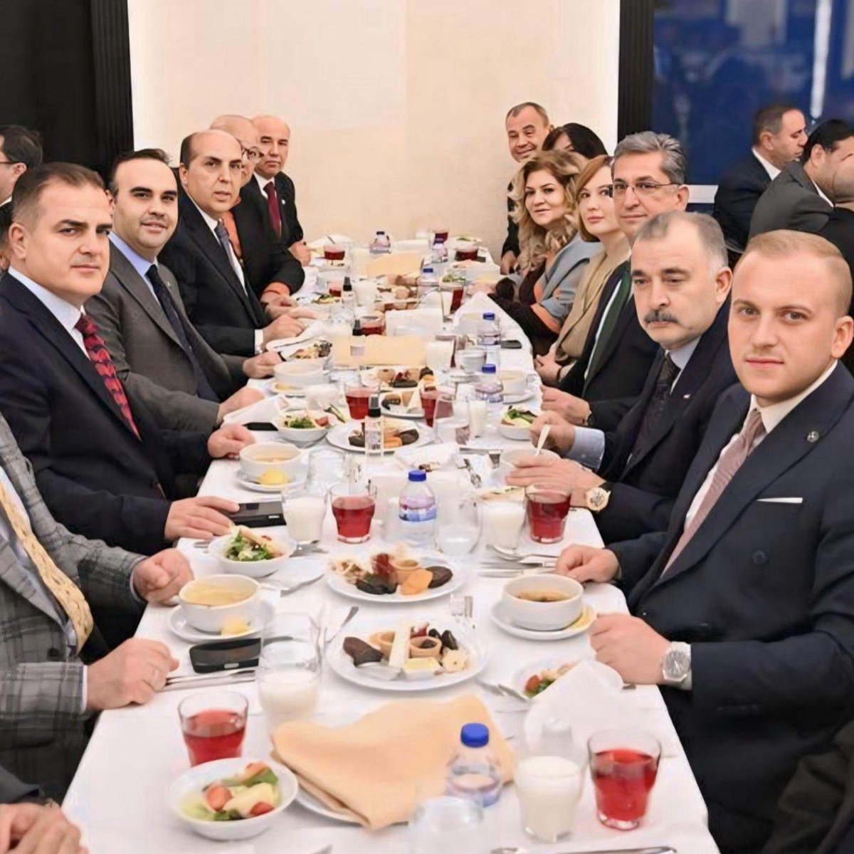 MHP Muğla İl Başkanı, Marmaris'te İftar Yemeğine Katıldı