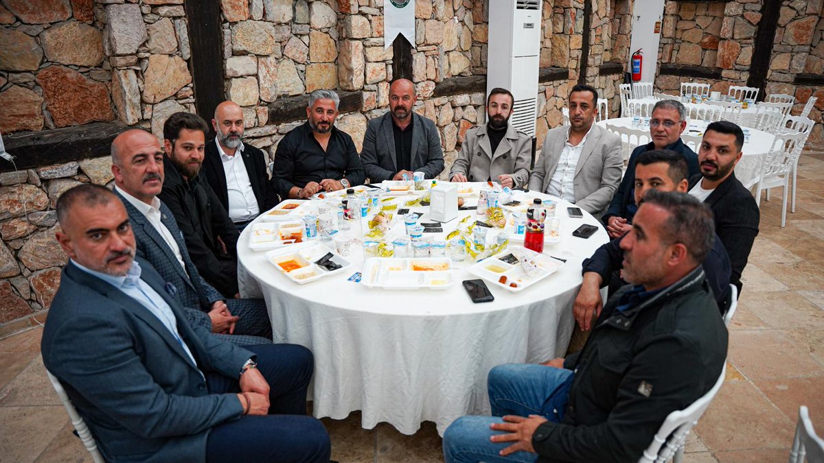MHP Heyeti Bodrum'da Karslılarla İftar Yemeği Paylaştı