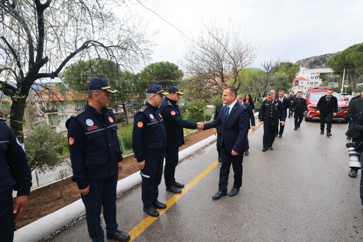 Muğla Valisi Akbıyık, İtfaiye Personelinin Bayramını Kutladı