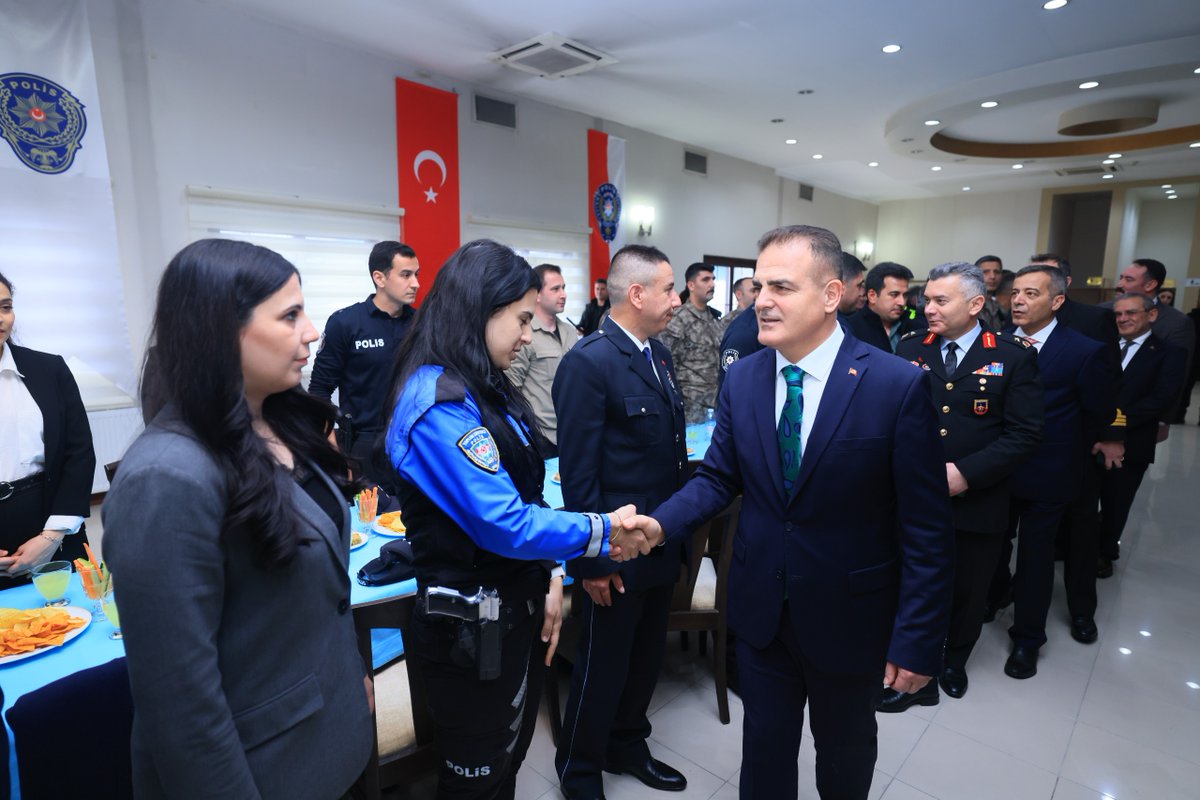Muğla Valisi Akbıyık, Bayramda Güvenlik Birimleriyle Buluştu