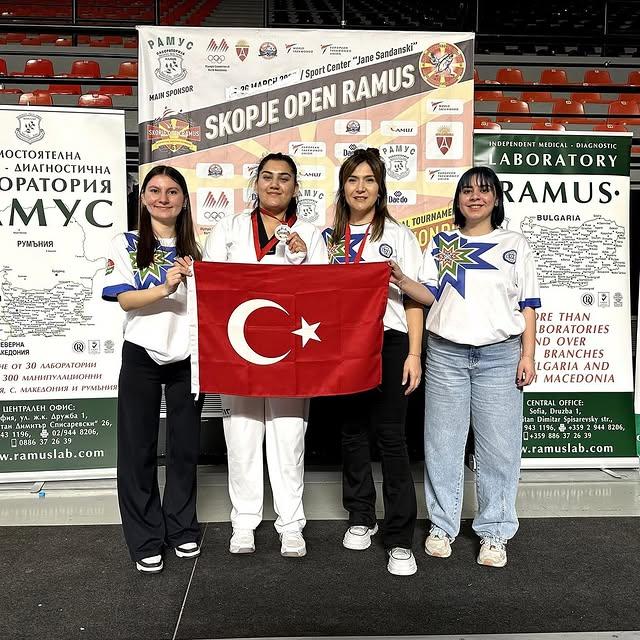 Muğlalı Taekwondo Sporcusu Kuzey Makedonya'da Gümüş Madalya Kazandı