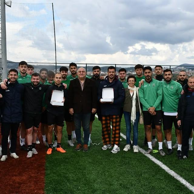 Yatağan Belediye Başkanı, Yatağanspor Antrenmanını Ziyaret Etti
