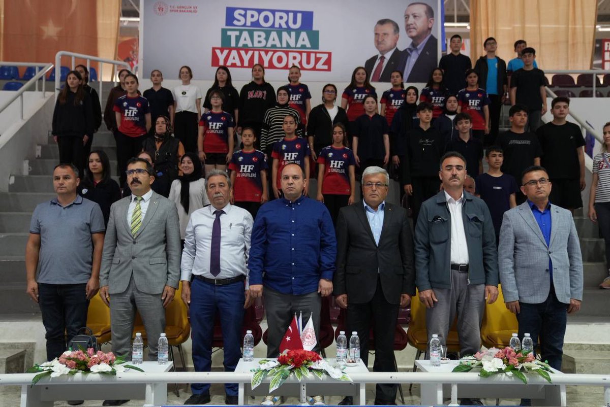 Seydikemer'de 23 Nisan Voleybol Turnuvası Sonuçlandı