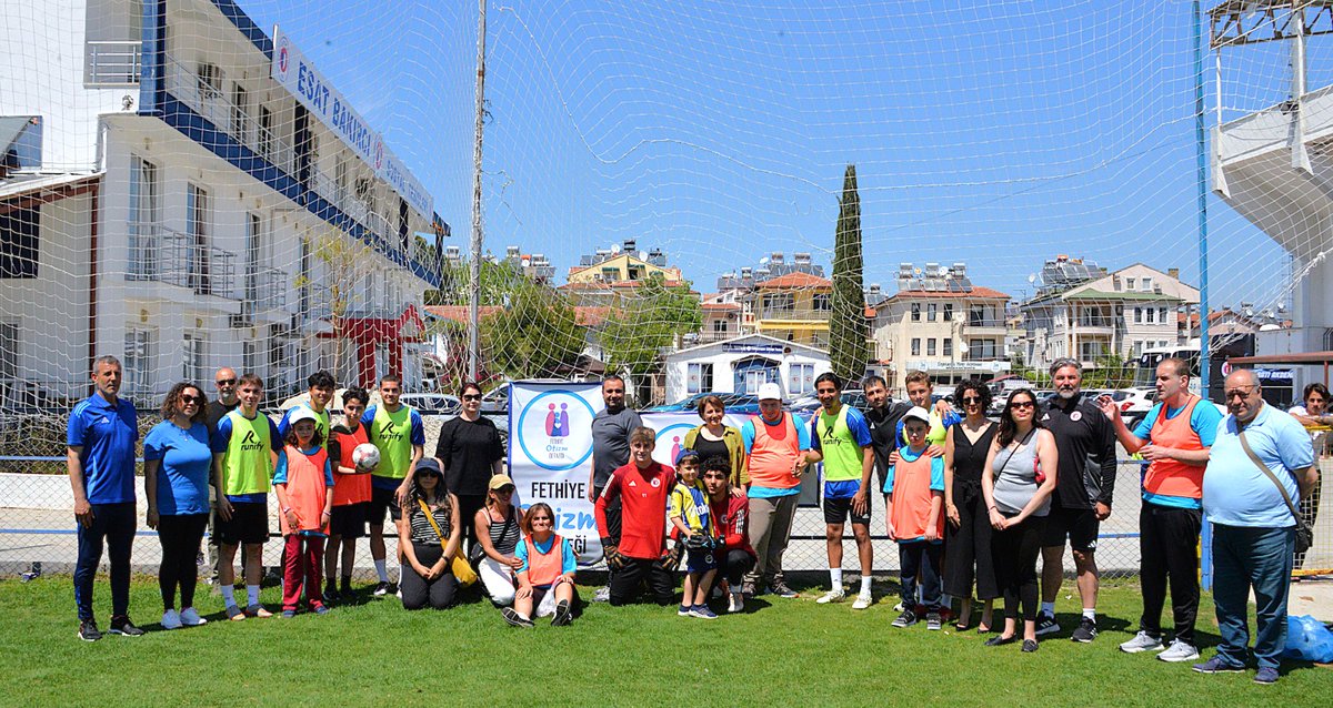 Fethiyespor'dan Otizm Farkındalığına Destek