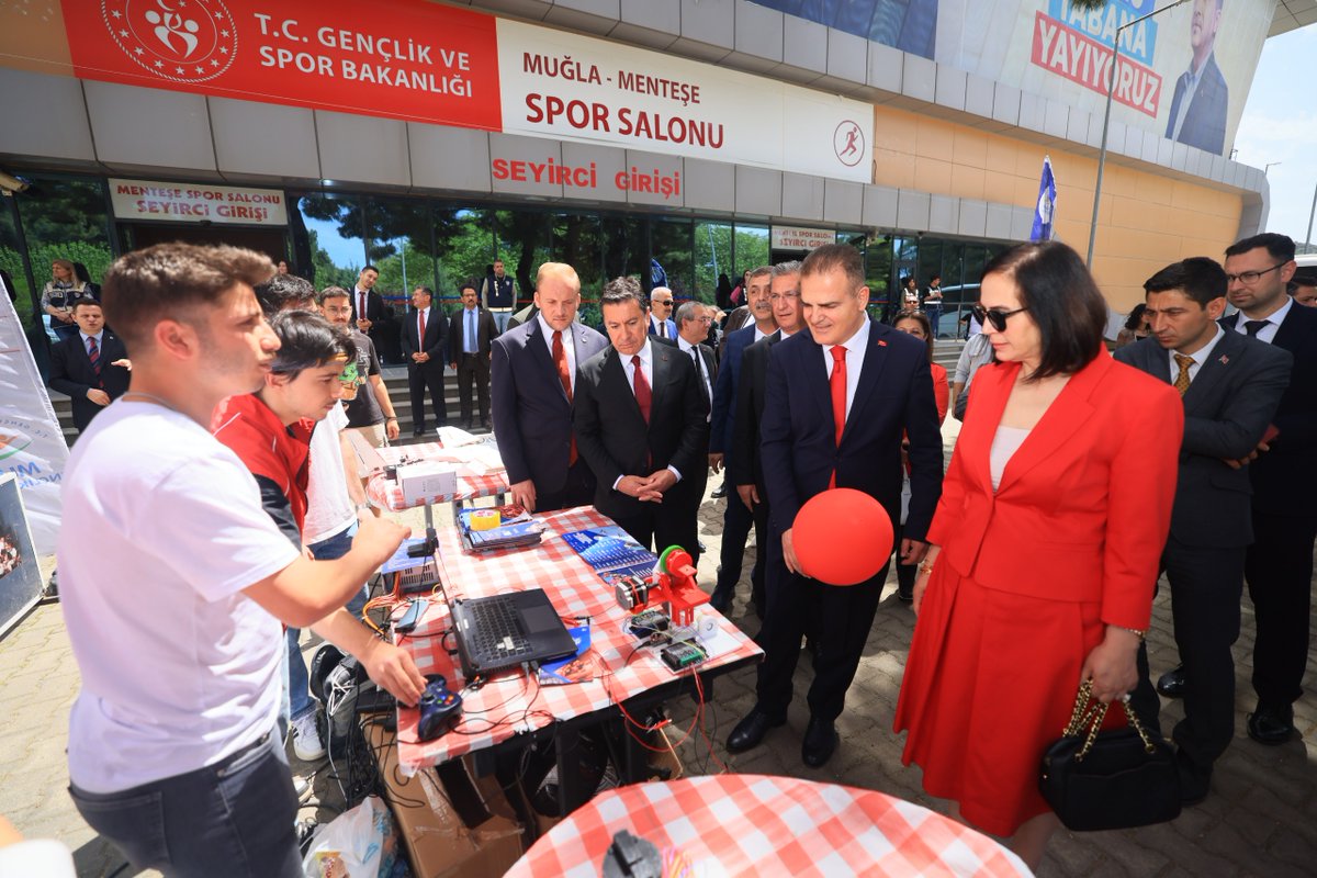 Muğla'da 23 Nisan Coşkusu: Deneyap Projeleri Sergilendi
