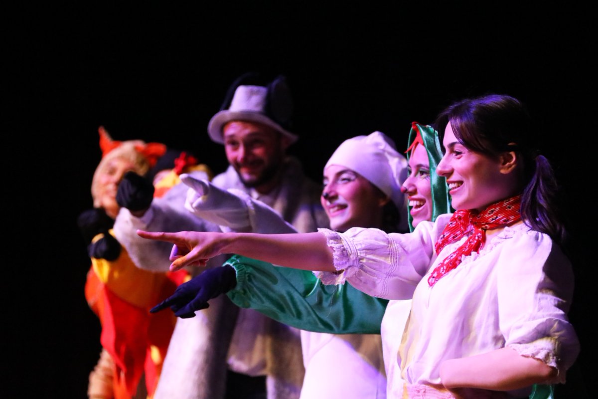 Menteşe Belediye Tiyatrosu, Uluslararası Çocuk Tiyatroları Festivali'nde Sahne Aldı
