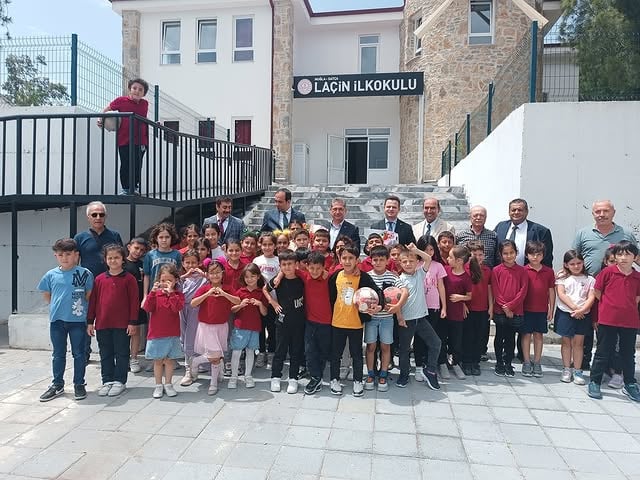 Laçin İlkokulu Öğrencileri, AK Parti İl Başkanı Laçin Tarafından Ziyaret Edildi