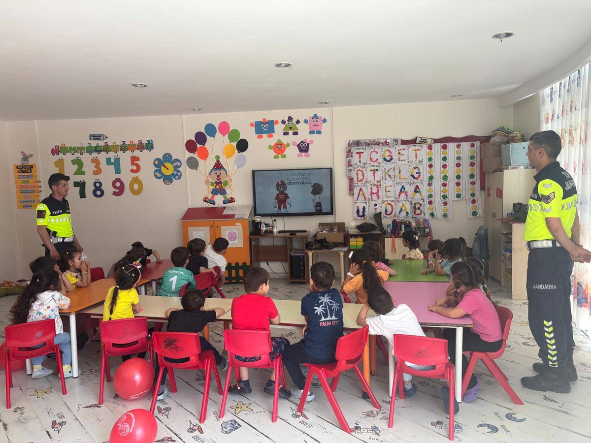 Muğla'da Trafik Dedektifleri Projesiyle Miniklere Trafik Bilinci Dersi