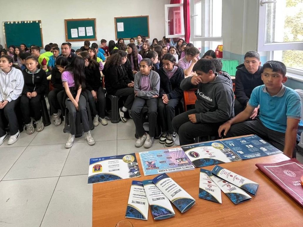 Muğla'da Siber Güvenlik Farkındalık Çalışması: Öğrencilere Güvenli İnternet Bilgisi Verildi