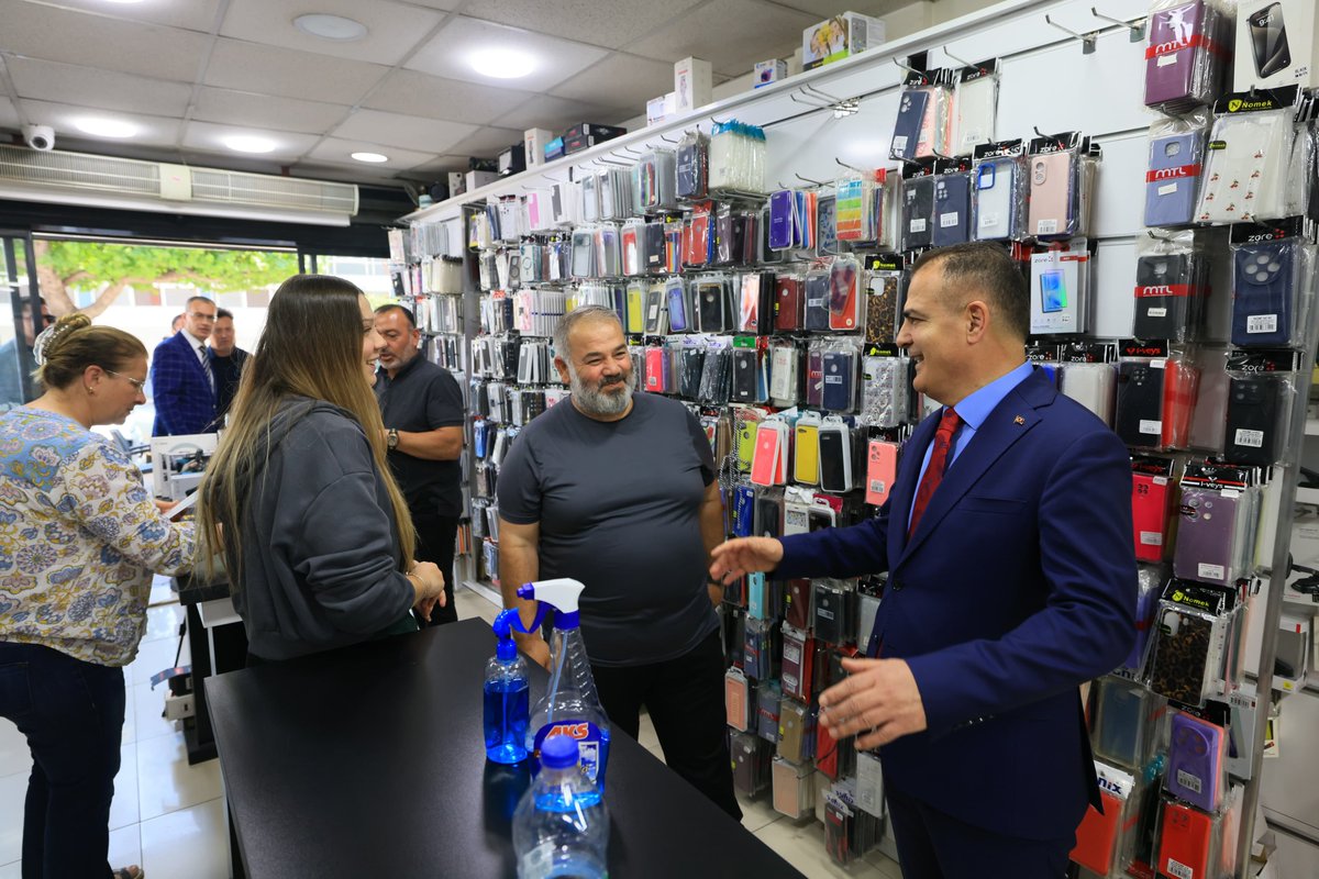 Vali Akbıyık, Fethiye'de Esnaf ve Vatandaşlarla Buluştu