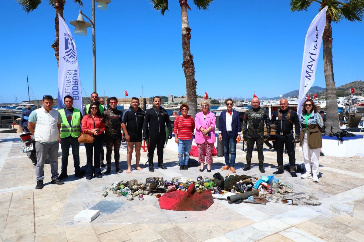 Bodrum'da Deniz Dibi Temizliği Başladı: Kumbahçe'den 33 Kilogram Atık Çıkarıldı