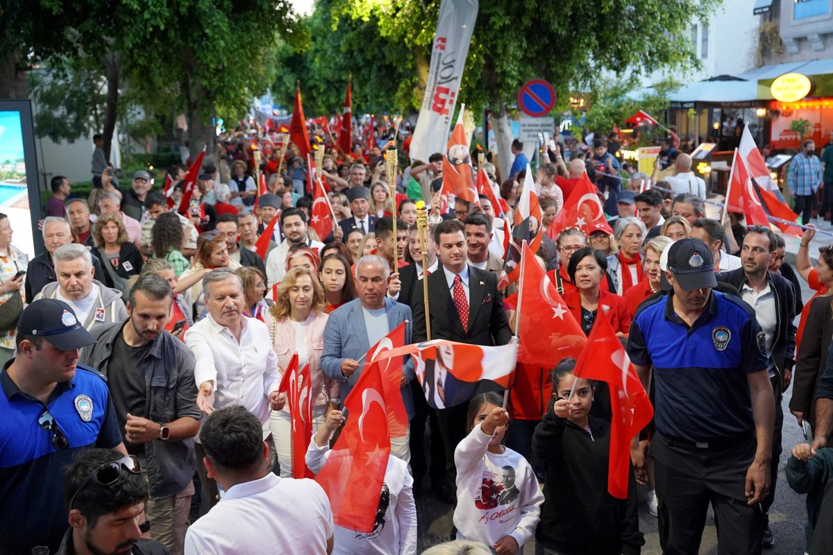 Bodrum'da 19 Mayıs Atatürk'ü Anma Gençlik ve Spor Bayramı Coşkuyla Kutlandı