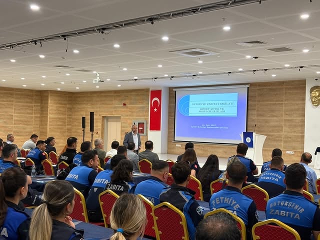 Muğla Büyükşehir Belediyesi Zabıta Personeline Eğitim Semineri Düzenledi
