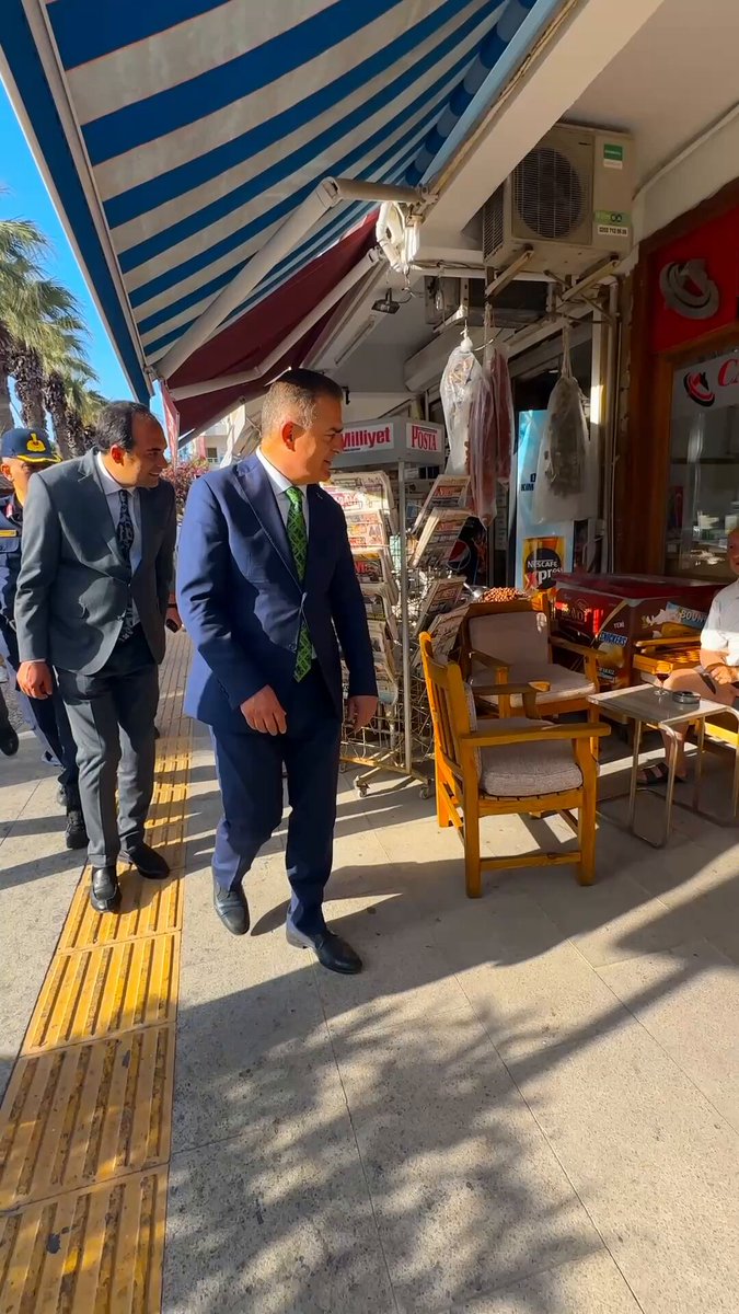 Muğla Valisi Akbıyık, Datça'da Esnaf ve Vatandaşlarla Buluştu