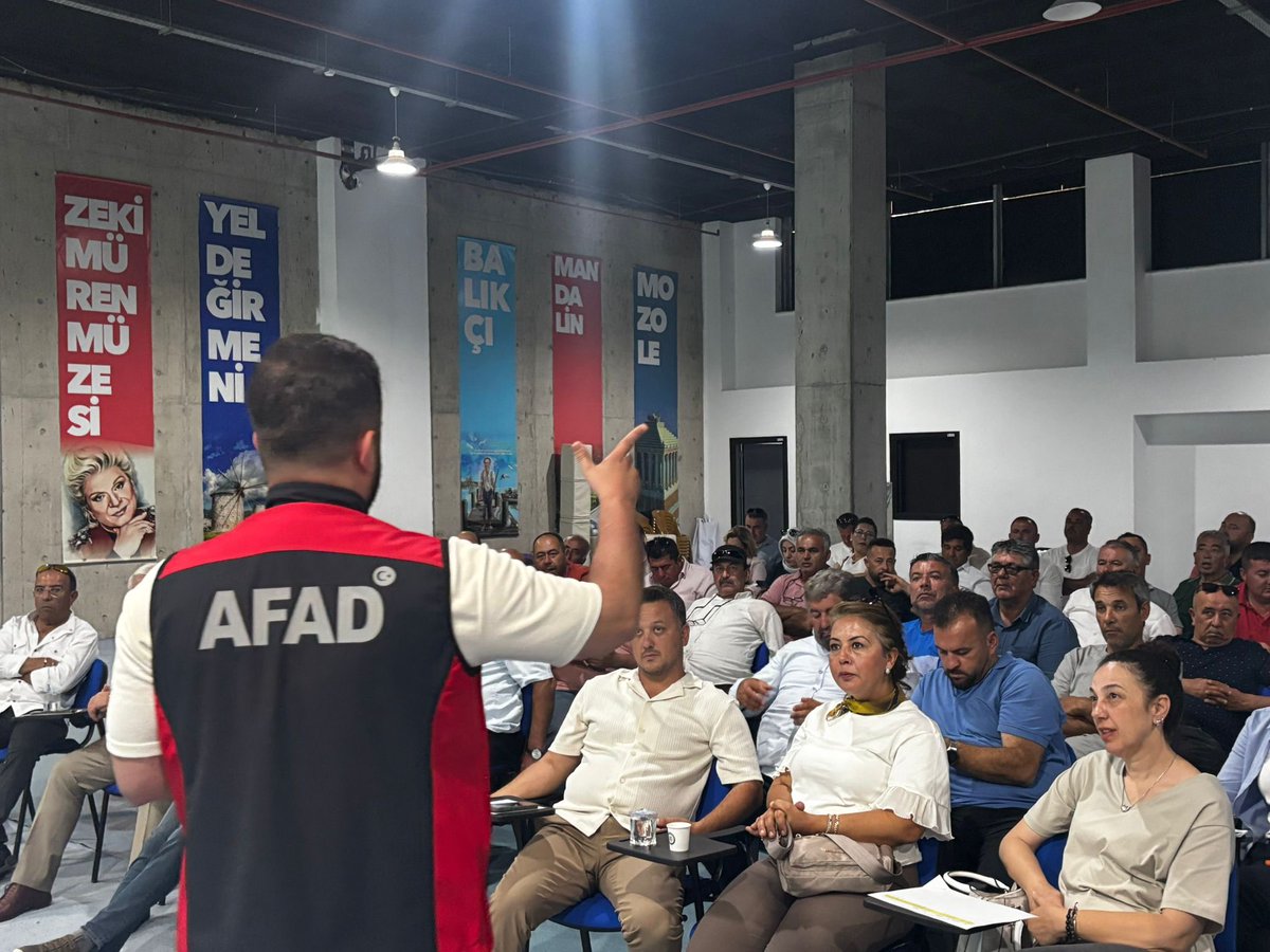 Bodrum'da Muhtarlara Afet Farkındalık Eğitimi Verildi