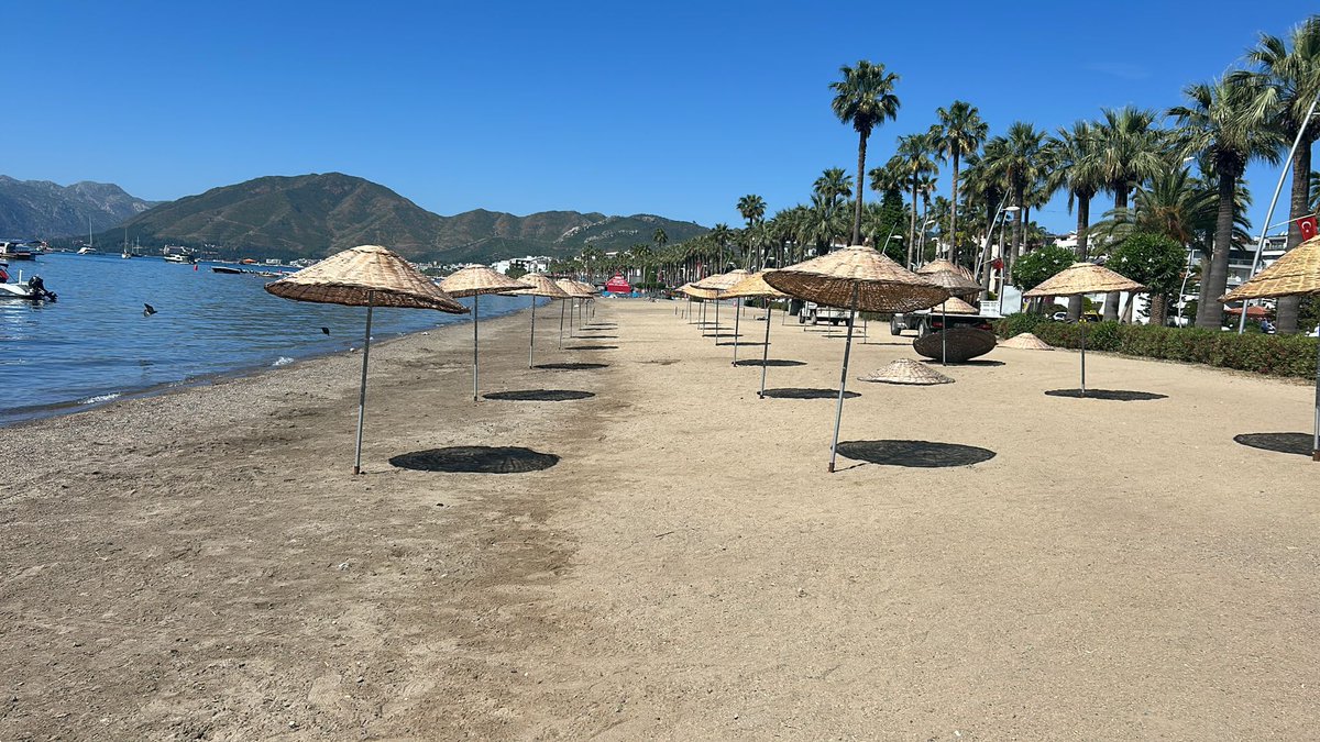 Marmaris Halk Plajlarında Sezon Hazırlıkları Sürdürüyor