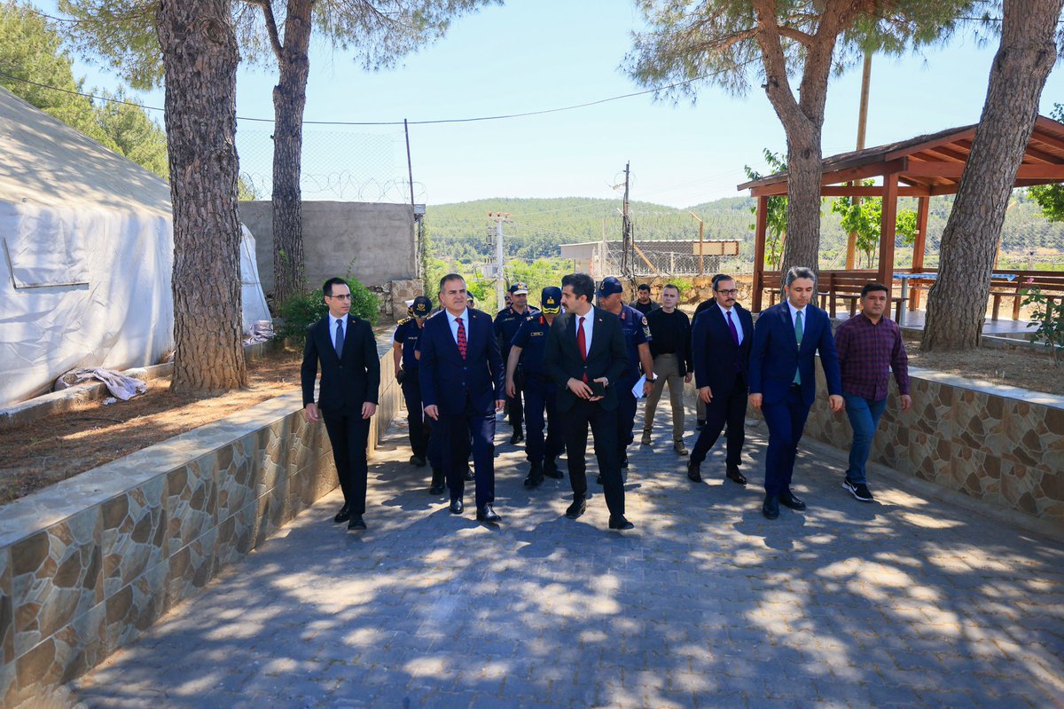 Muğla Valisi Akbıyık, Ula Geri Gönderme Merkezi'ni İnceledi